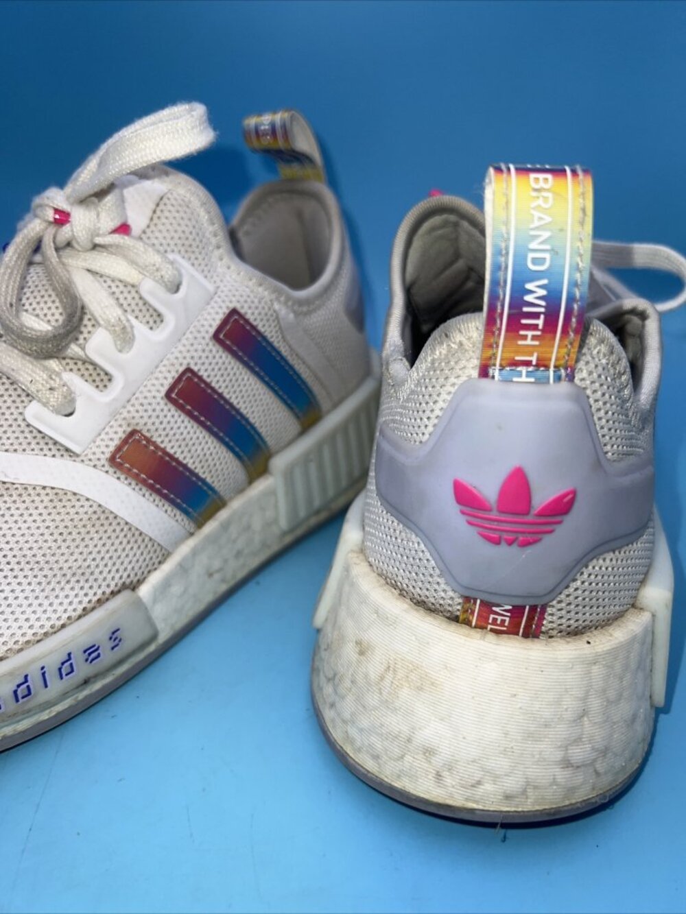 Adidas White Trainers Athletic Shoes Size 7 SHW 675001 3 Stripes Rainbow